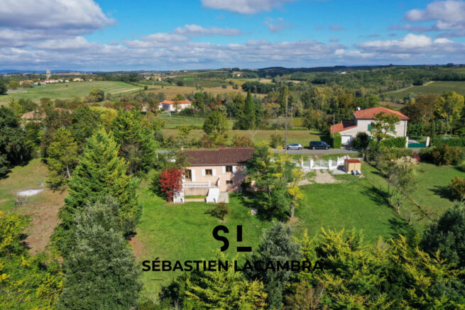 Maison Familiale à Senouillac : Charme, Espace et Vue Panoramique au Cœur du Vignoble Gaillacois