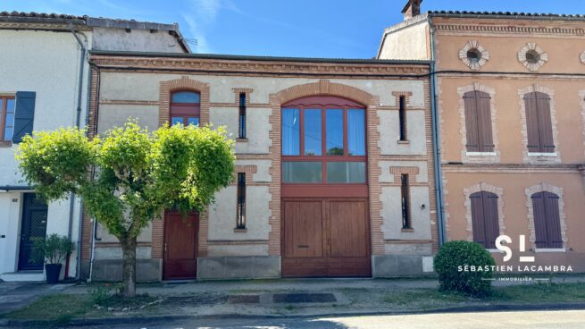 Maison de charme 8 pièces – Rénovation haut de gamme – Garages, atelier & jardin – Cœur de Lisle-sur-Tarn – À pied des commodités38