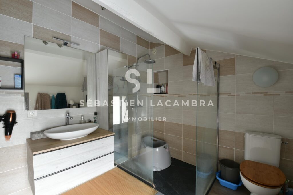 Maison de ville 3 pièces – 109 m² – Rénovation haut de gamme – Terrasse plein sud – Centre de Gaillac