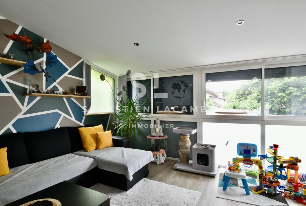 Maison de ville 3 pièces – 109 m² – Rénovation haut de gamme – Terrasse plein sud – Centre de Gaillac