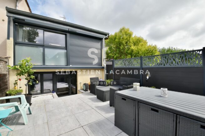 Maison de ville 3 pièces – 109 m² – Rénovation haut de gamme – Terrasse plein sud – Centre de Gaillac