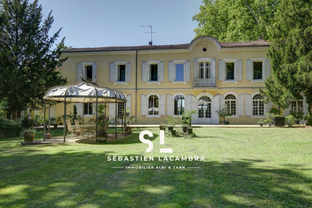 Demeure Historique Chartreuse XVIIe, Parc 2,9 ha, Terrasse 220 m², Piscine & Pigeonnier, TARN, ALBI, GAILLAC