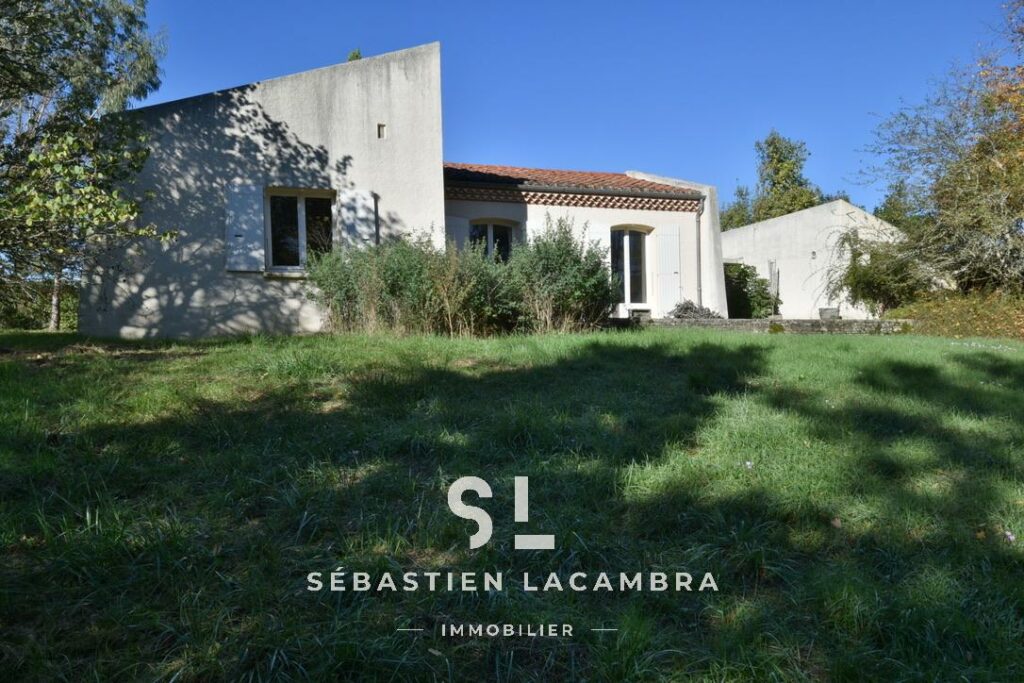 Maison d’architecte – 4 pièces – Plain-pied – Puygouzon hauteurs – Secteur résidentiel recherché