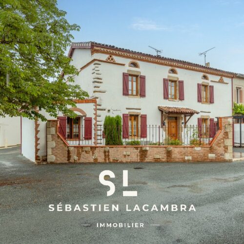 Maison de caractère rénovée – 233 m² habitables – Double habitation indépendante – Jardin intime d'environ 500 m²
