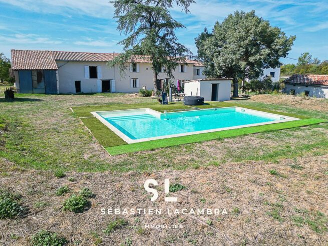 Corps de ferme du XVIIIe siècle rénové – 160 m² habitables, nombreuses dépendances et remarquable potentiel d’agrandissement Sébastien Lacambra Immobilier14